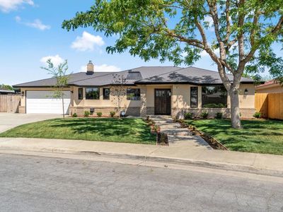 300 W Adrian Way