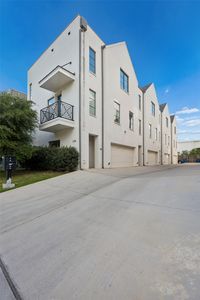 2715 Kimsey Dr #102
