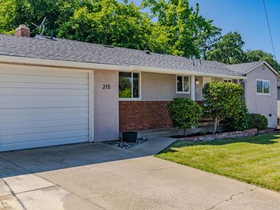 215 Patricia Ln