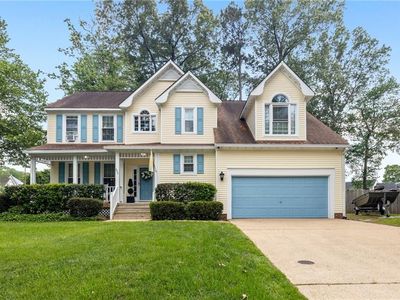 829 Woodcott Dr