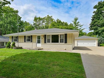 628 Greenmeadow DRIVE