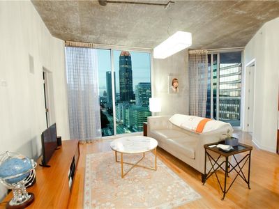 400 W Peachtree St NW UNIT 1713