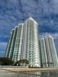 241 Riverside Dr UNIT 710
