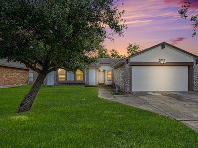 2015 Highcrest Dr