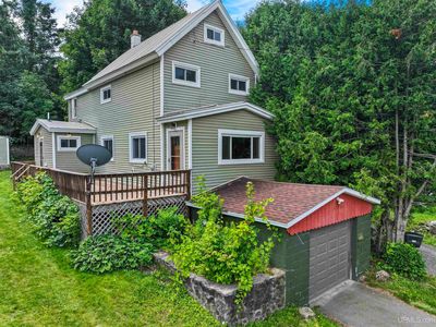 801 Calverley Ave