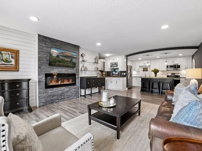 10411 Cedar Lake Rd APT 217