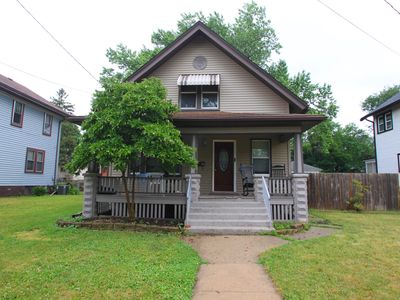 219 N Chicago Ave