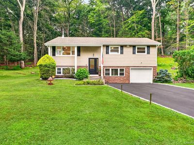 1193 Winding Court