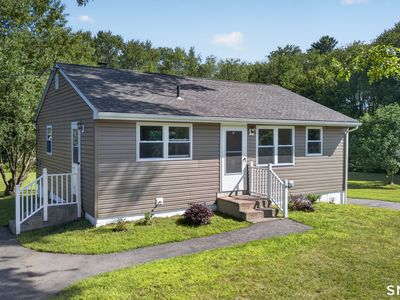 6 White Plains Road