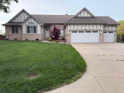 2427 N Vinegate Ct