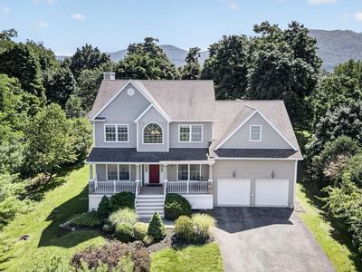 2 Archer Avenue