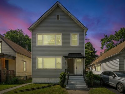 307 E 136th Pl