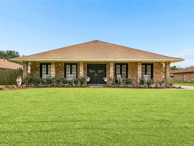 112 Langridge Dr