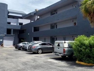 8841 W Flagler St #207