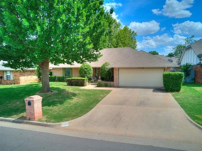 7228 NW 119th St
