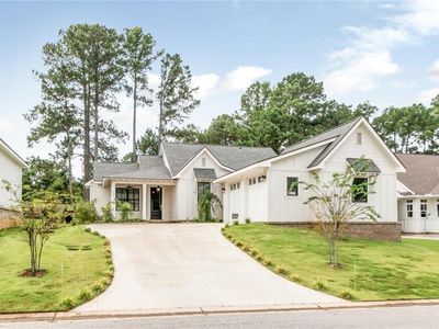 848 Geranium Dr