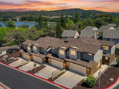 201 Lago Dr #B5