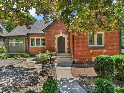 935 N Campbell Ave