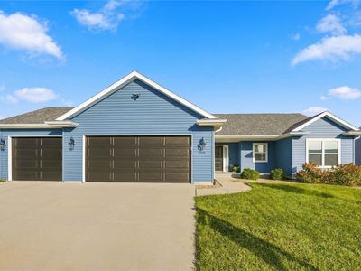 Property at 3399 Edgebrooke Dr, Marion, IA