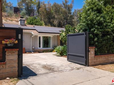5817 Arroyo Dr