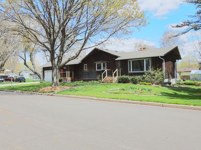 804 Valley View Dr