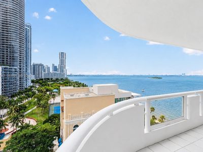 1717 N Bayshore Dr #A-1437