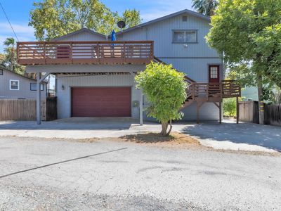 1728 Circle Drive