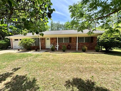 300 Whispering Pines St