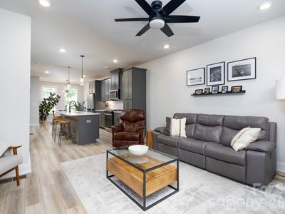 5018 Tiny Ln