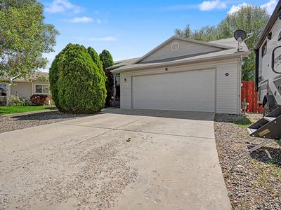 3139 S Drake Ct