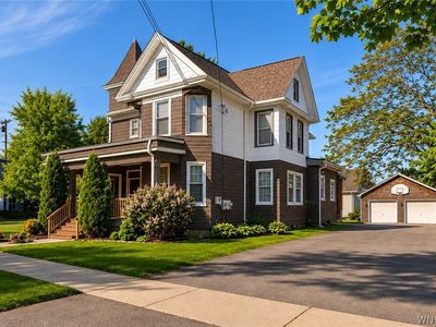 144 Vandervoort St