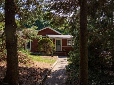 16 Garden Drive