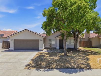 891 W Ambassador Dr
