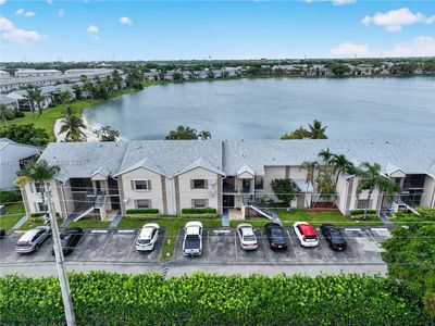 889 Hamilton Dr #889E