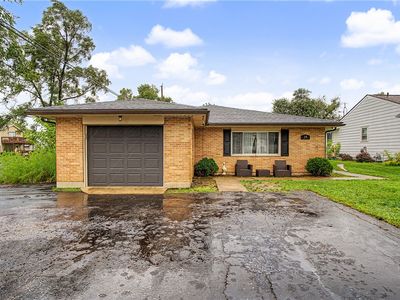 19 Gloria Ave