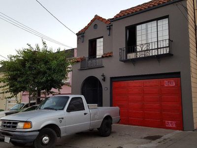 1275 Quesada Ave