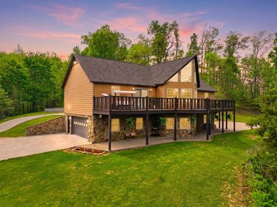 60 Crooked Hill Rd