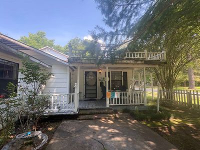 Property at 211 E Bonham St, Jefferson, TX