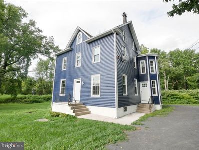 770 Woodbourne Rd