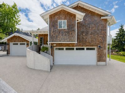 Property at 2316 Royal View Dr, Seaside, OR