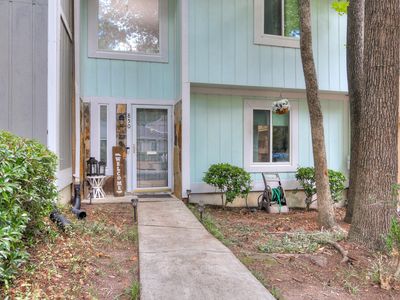 850 Wimbledon Dr