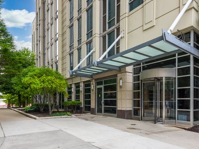720 N Larrabee St APT 1605