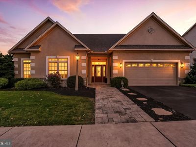 Property at 10 Azalea Dr, Windsor, PA