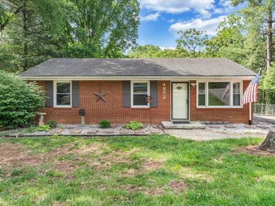 4852 Autumn Ln NW