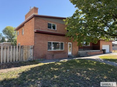 1235 Terry Dr