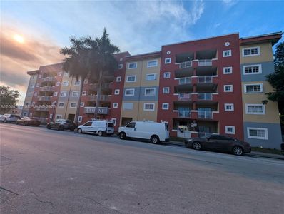 21 E 3rd St APT 205