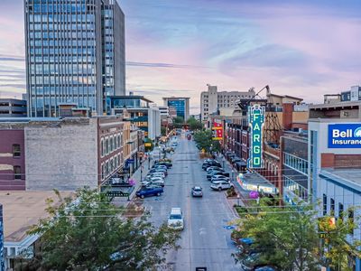 319 Broadway N Suite 202