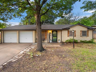 305 NE Todd St