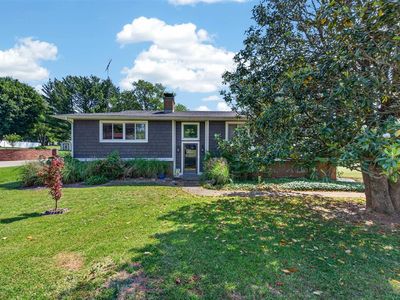660 Peachtree Ln