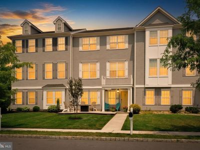 30 Mountie Ln